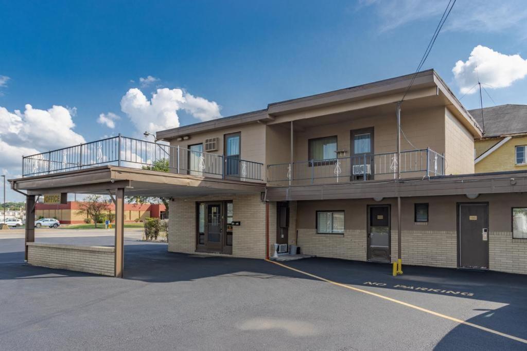 Dubois Manor Motel Exterior foto